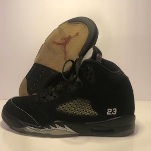 Size 4y Air Jordan 5